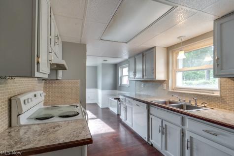 12335 Sunset Drive Garfield Heights OH 44125