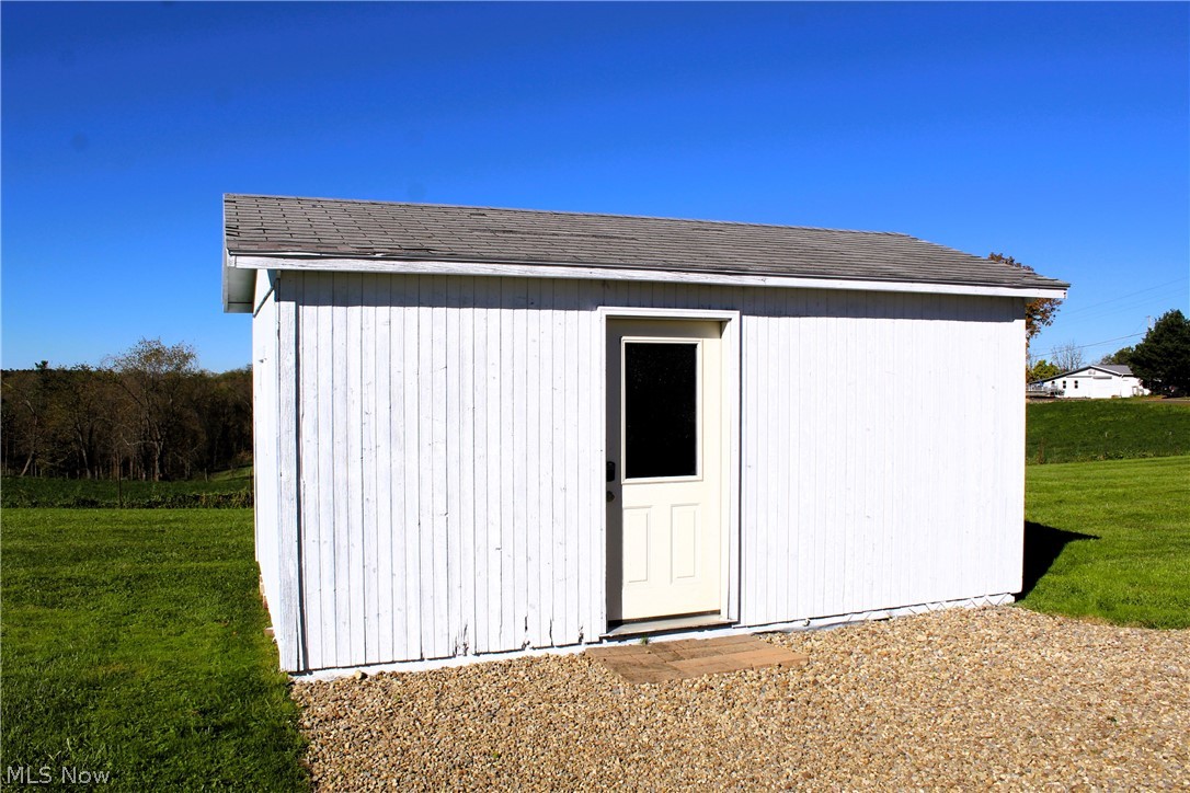 13654 Township Road 473 Lakeville OH 44638
