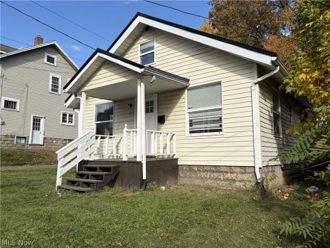 1517 16th Street NE Canton OH 44705