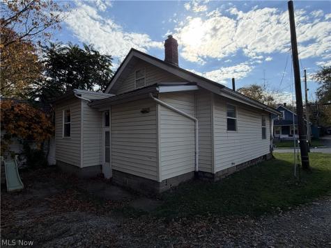 1517 16th Street NE Canton OH 44705