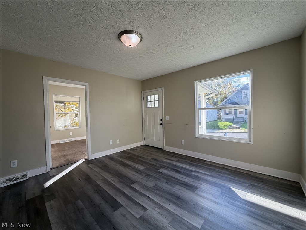 1517 16th Street NE Canton OH 44705