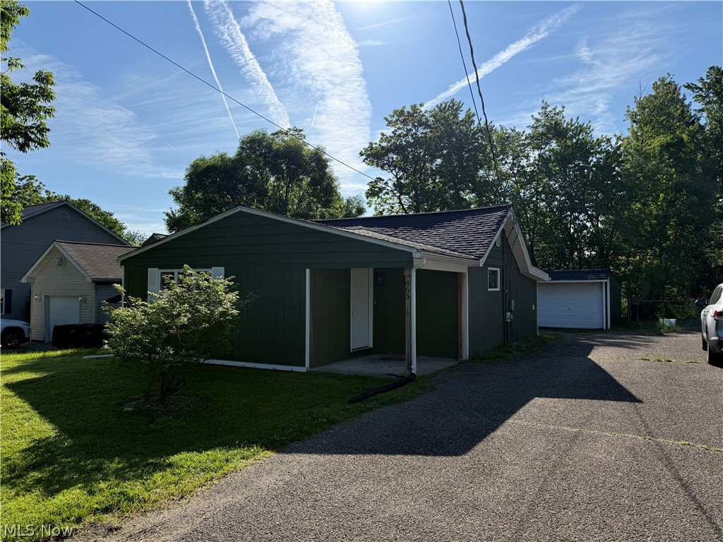 865 East Boulevard Aurora OH 44202