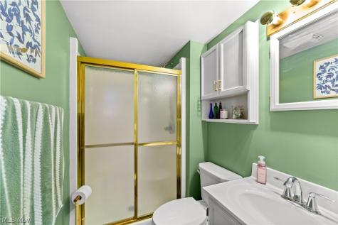 1623 Sunview Road Lyndhurst OH 44124
