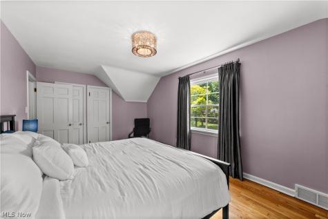 1623 Sunview Road Lyndhurst OH 44124