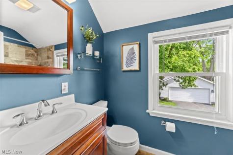 1623 Sunview Road Lyndhurst OH 44124