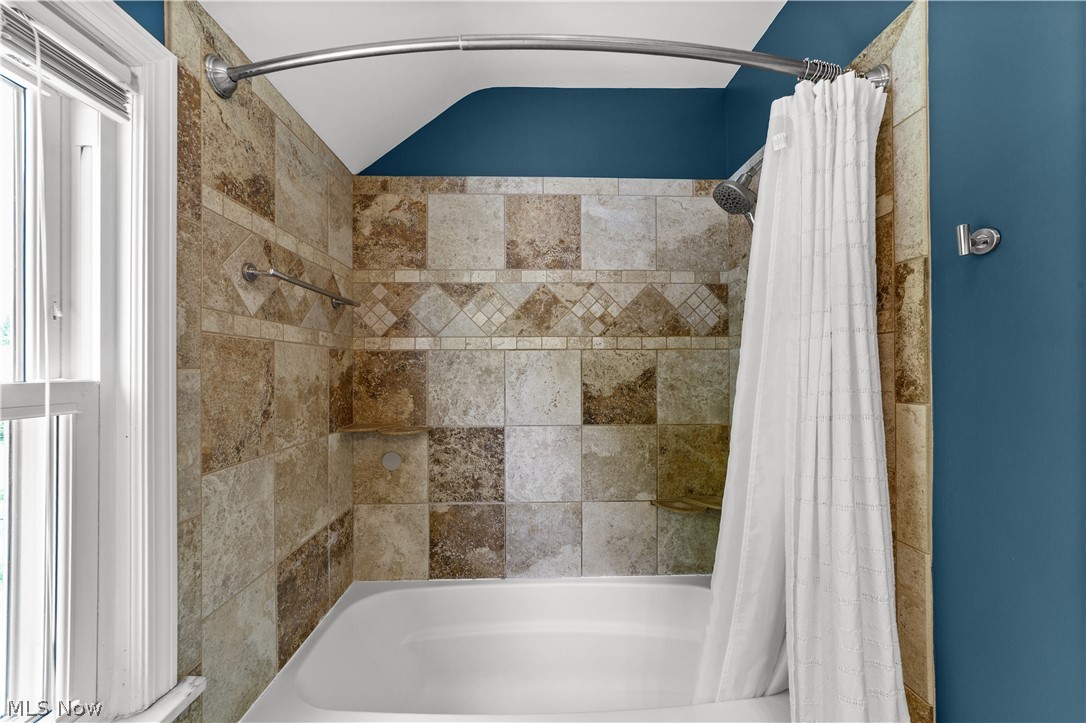 1623 Sunview Road Lyndhurst OH 44124