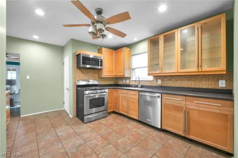 3561 Tullamore Road University Heights OH 44118