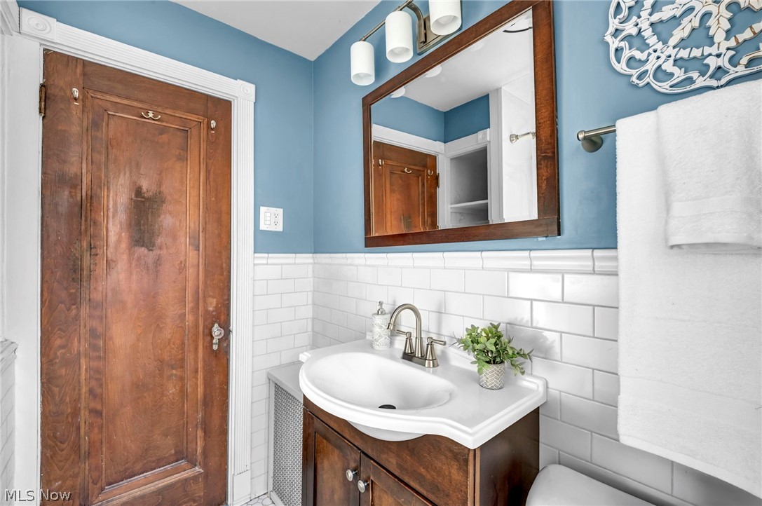 3561 Tullamore Road University Heights OH 44118