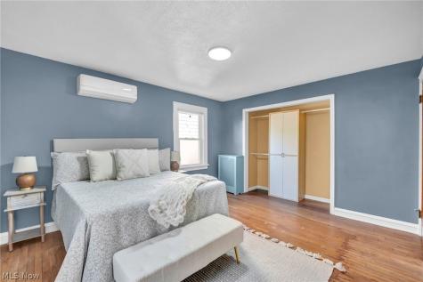 3561 Tullamore Road University Heights OH 44118