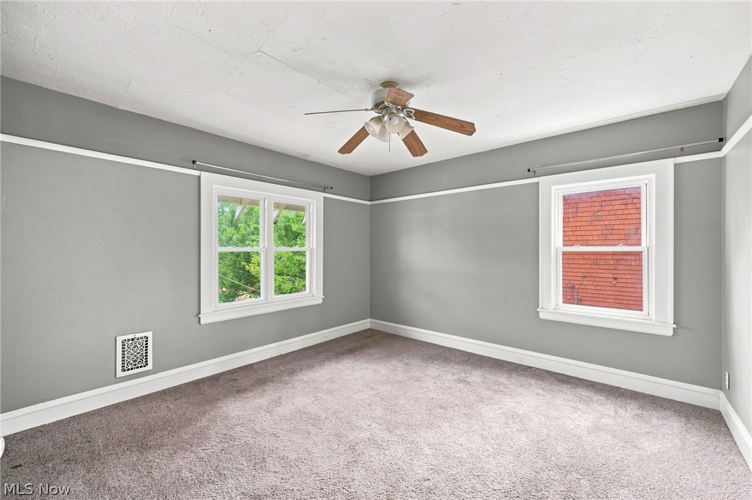 16819 Bradgate Avenue Cleveland OH 44111