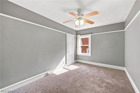 16819 Bradgate Avenue Cleveland OH 44111
