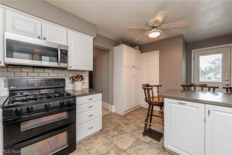 21 Lincoln Avenue Berea OH 44017