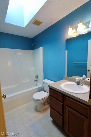1021 Sugarhouse Lane Medina OH 44256