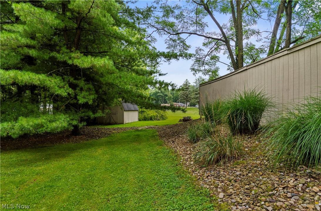 1337 Springwood SE Warren OH 44484