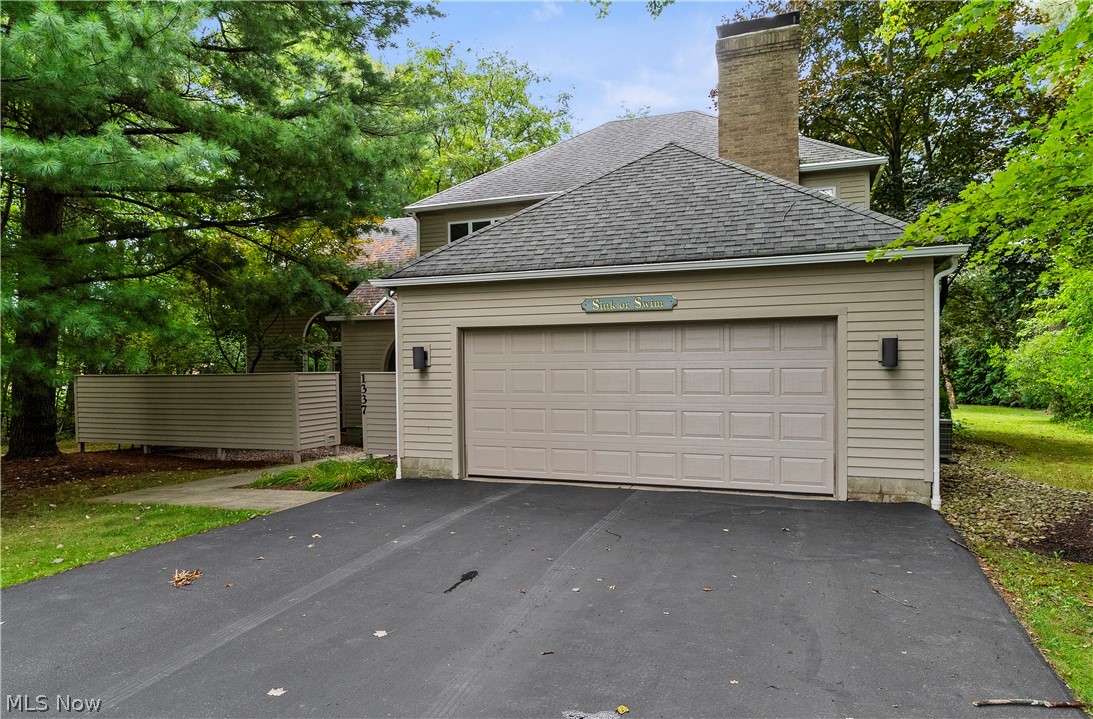 1337 Springwood SE Warren OH 44484