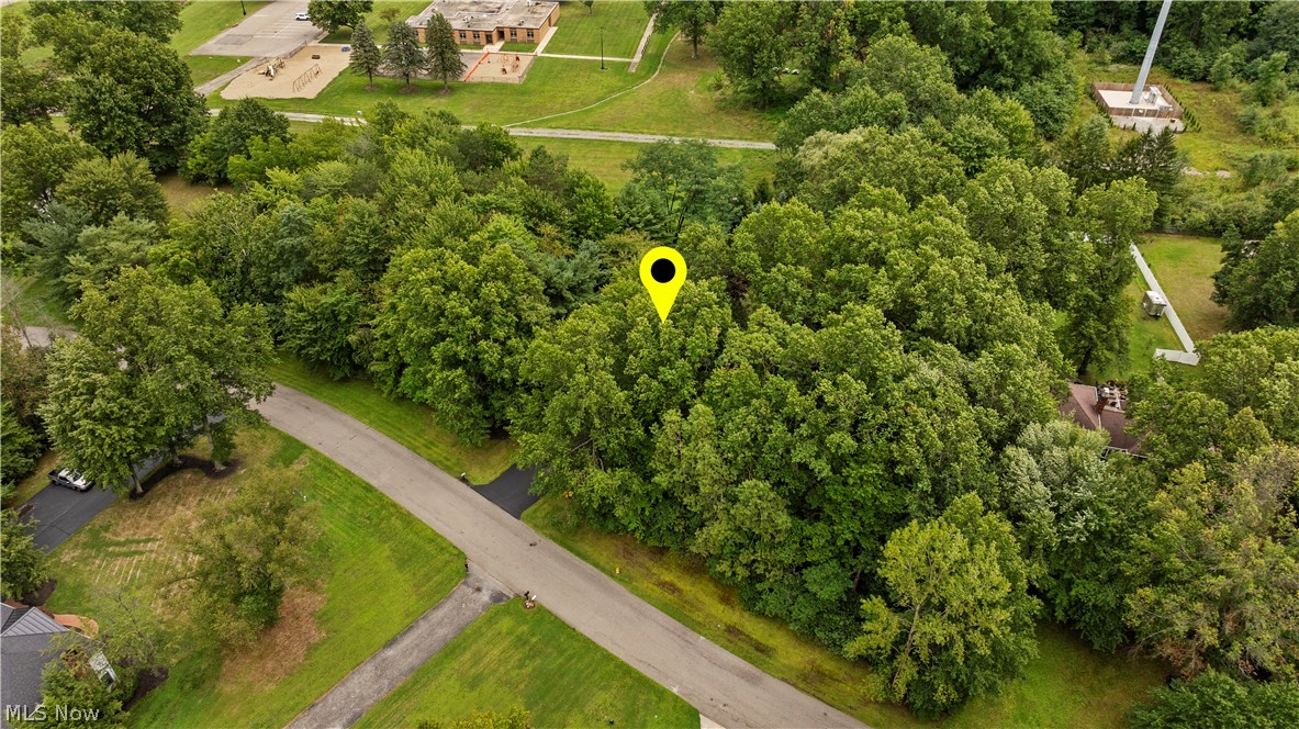 1337 Springwood SE Warren OH 44484