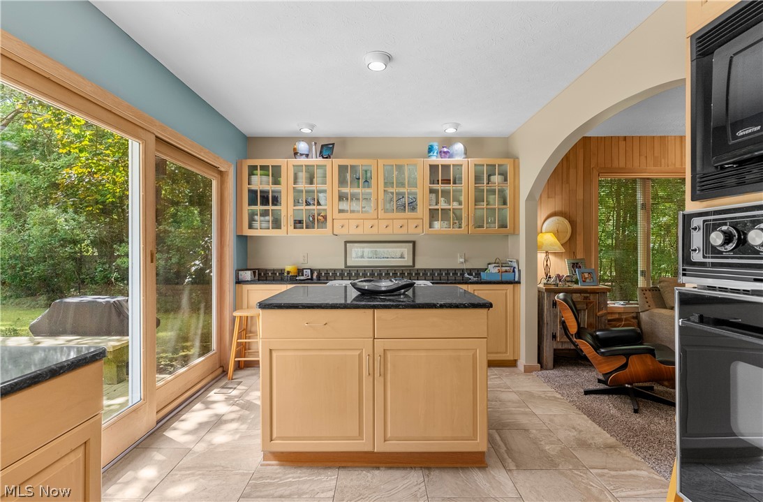 1337 Springwood SE Warren OH 44484