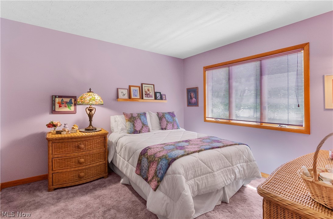 1337 Springwood SE Warren OH 44484