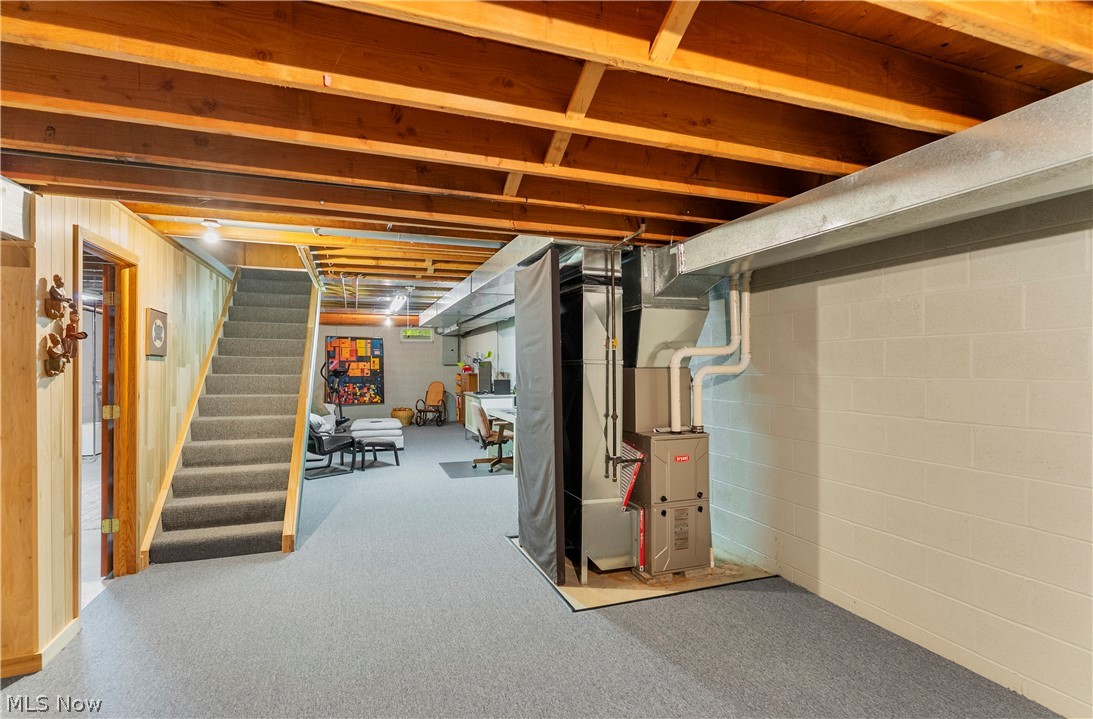 1337 Springwood SE Warren OH 44484
