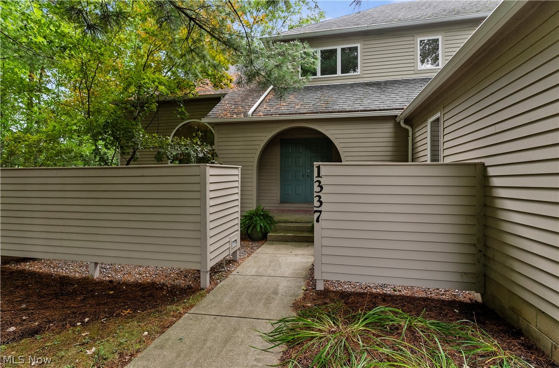 1337 Springwood SE Warren OH 44484