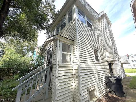 12516 Cornado Avenue Cleveland OH 44108
