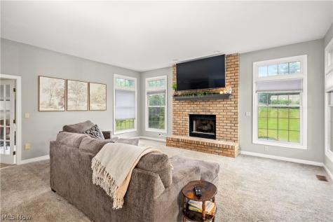 809 Adam Run Drive Cuyahoga Falls OH 44223
