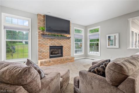 809 Adam Run Drive Cuyahoga Falls OH 44223