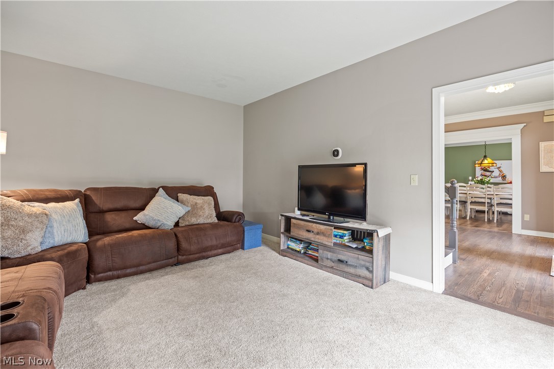 809 Adam Run Drive Cuyahoga Falls OH 44223