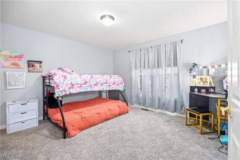809 Adam Run Drive Cuyahoga Falls OH 44223