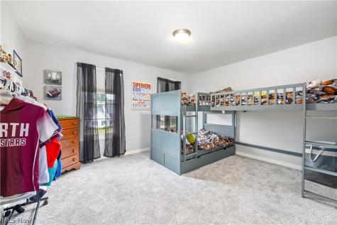 809 Adam Run Drive Cuyahoga Falls OH 44223