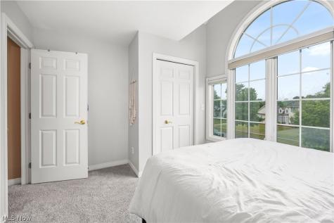 809 Adam Run Drive Cuyahoga Falls OH 44223
