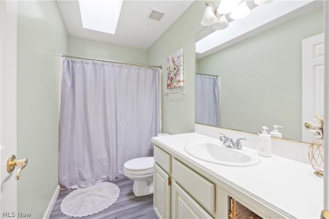 809 Adam Run Drive Cuyahoga Falls OH 44223