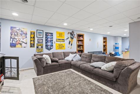 809 Adam Run Drive Cuyahoga Falls OH 44223