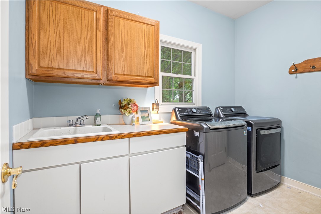 809 Adam Run Drive Cuyahoga Falls OH 44223