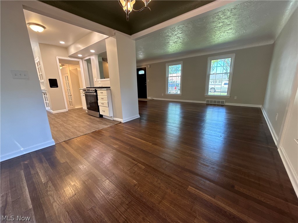 190 Meriden Road Painesville OH 44077