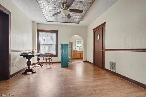 1916 4th Street SE Canton OH 44707