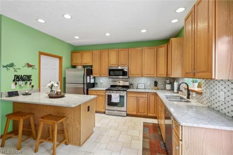 1250 Orchard Glen Drive Amherst OH 44001