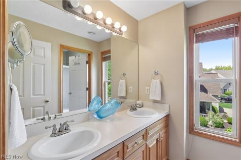 1250 Orchard Glen Drive Amherst OH 44001