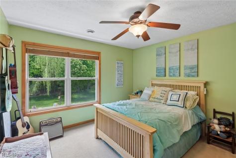 1250 Orchard Glen Drive Amherst OH 44001