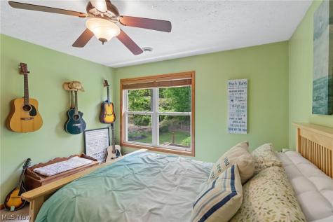 1250 Orchard Glen Drive Amherst OH 44001