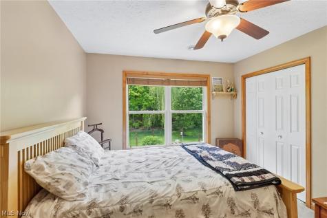 1250 Orchard Glen Drive Amherst OH 44001