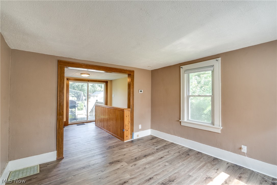 2718 Northland Street Cuyahoga Falls OH 44221