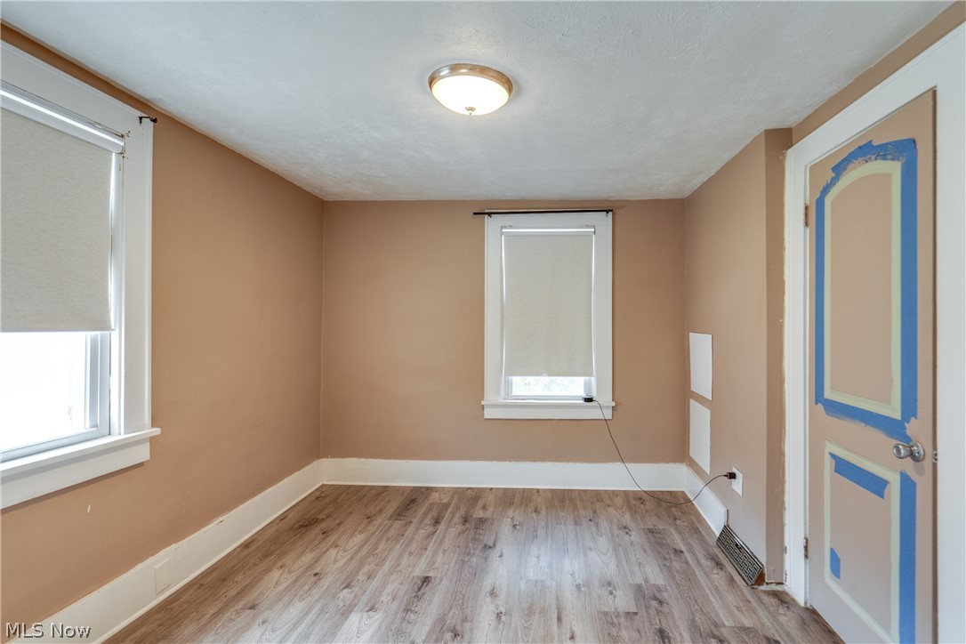 2718 Northland Street Cuyahoga Falls OH 44221