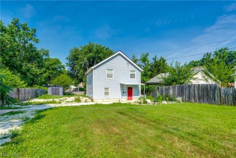 2718 Northland Street Cuyahoga Falls OH 44221