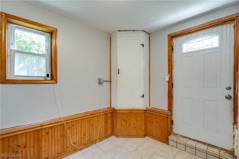2718 Northland Street Cuyahoga Falls OH 44221