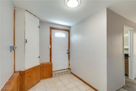 2718 Northland Street Cuyahoga Falls OH 44221