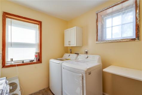 2718 Northland Street Cuyahoga Falls OH 44221
