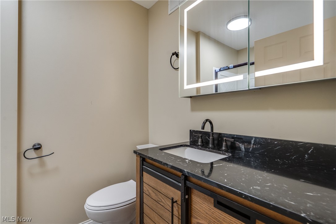 2718 Northland Street Cuyahoga Falls OH 44221