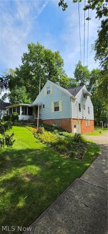 10017 W Ridgewood Drive Parma Heights OH 44130