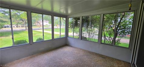 10017 W Ridgewood Drive Parma Heights OH 44130